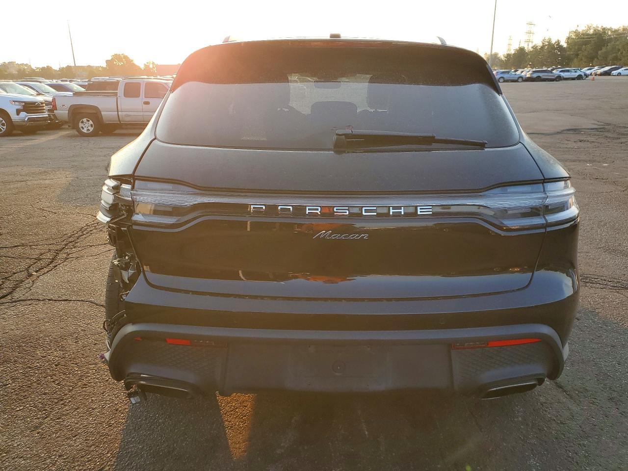 2024 Porsche Macan Base - Image 6