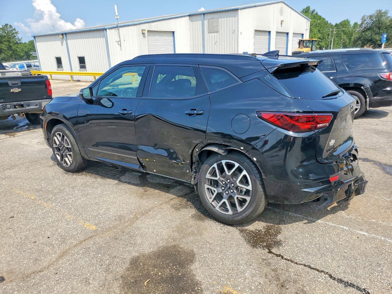 2024 Chevrolet Blazer Rs - Image 2