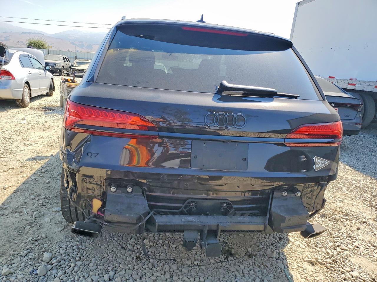 2025 Audi Q7 Prestige - Image 6