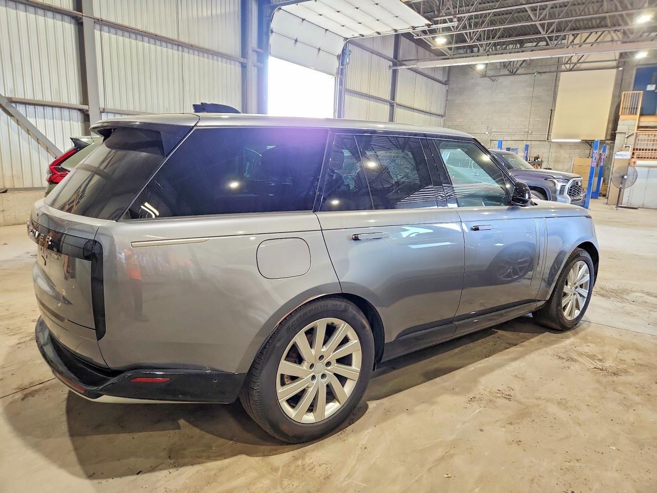 2025 Land Rover Range Rover Se - Фото 5