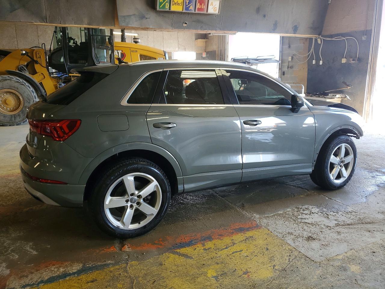 2019 Audi Q3 Premium - Фото 3
