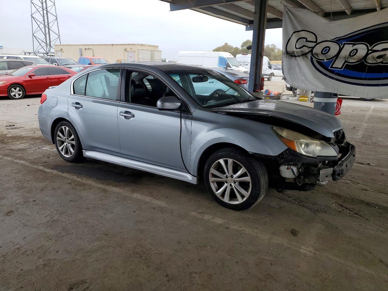 2013 Subaru Legacy 3.6R Limited - Фото 4