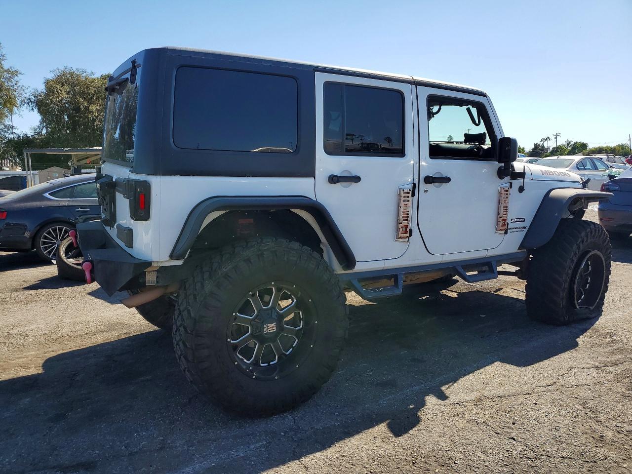 2018 Jeep Wrangler Unlimited Sport - Фото 3