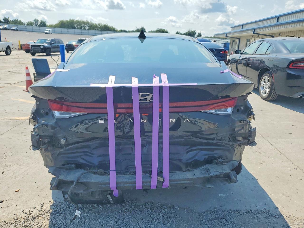 2024 Hyundai Elantra Se - Фото 6