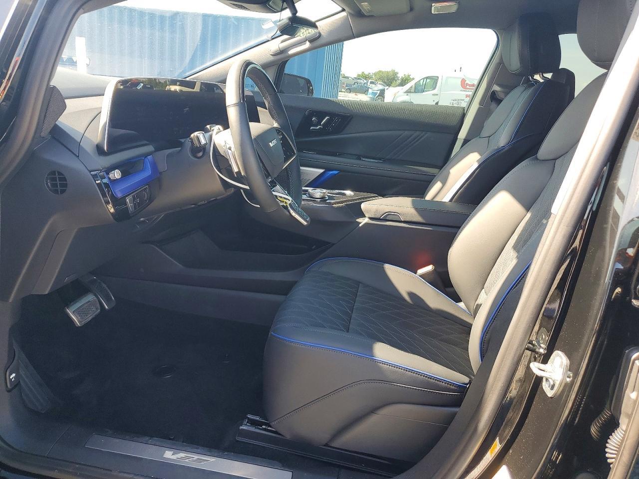 2026 Cadillac Optiq V - Фото 7