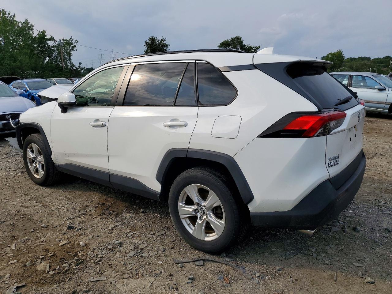 2019 Toyota Rav4 Xle - Image 2