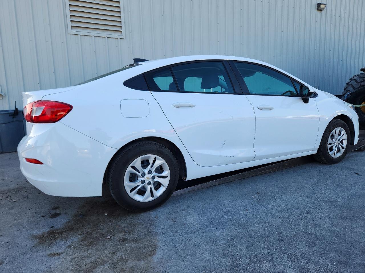 2019 Chevrolet Cruze - Фото 3