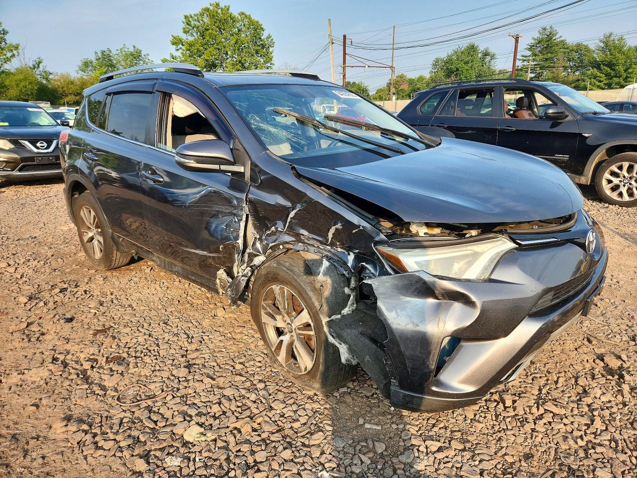 2016 Toyota Rav4 Xle - Image 4