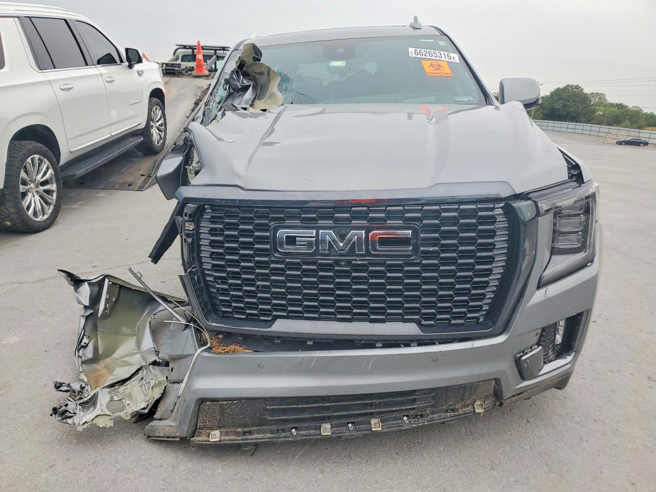 2023 GMC Yukon Denali Ultimate - Image 5