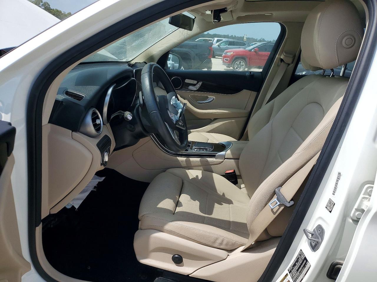 2021 Mercedes-Benz Glc 300 - Image 7