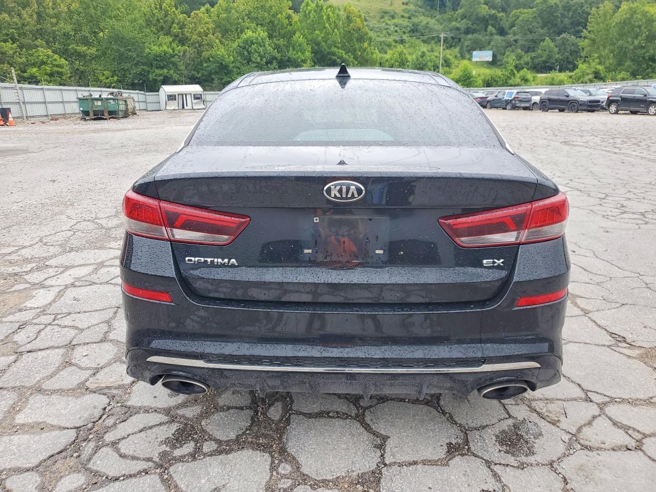 2020 Kia Optima Ex - Image 6