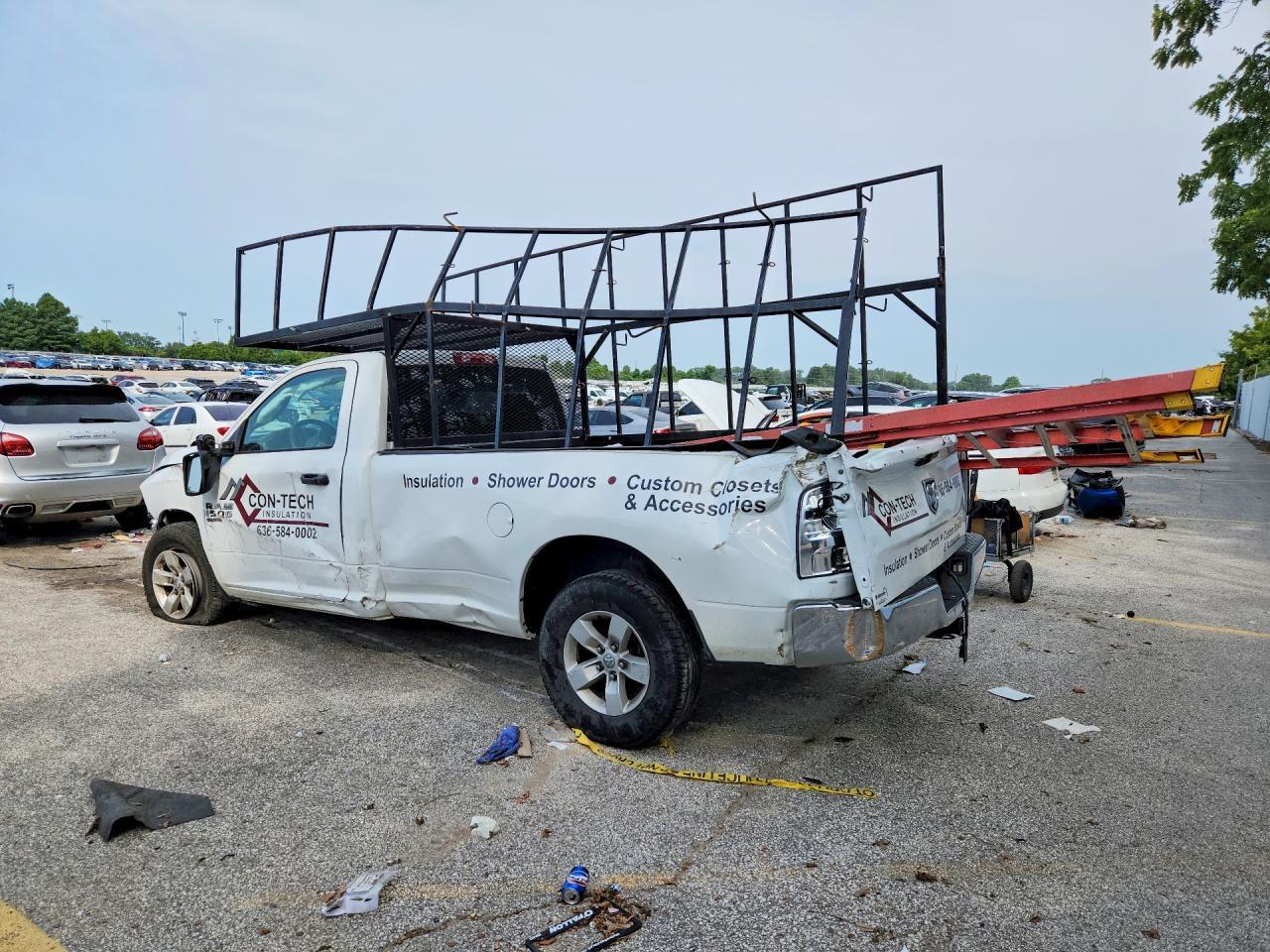 2019 Ram 1500 Classic Tradesman - Фото 2