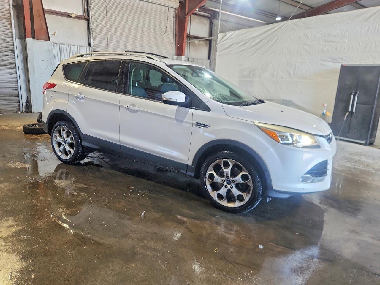 2013 Ford Escape Titanium - Фото 4
