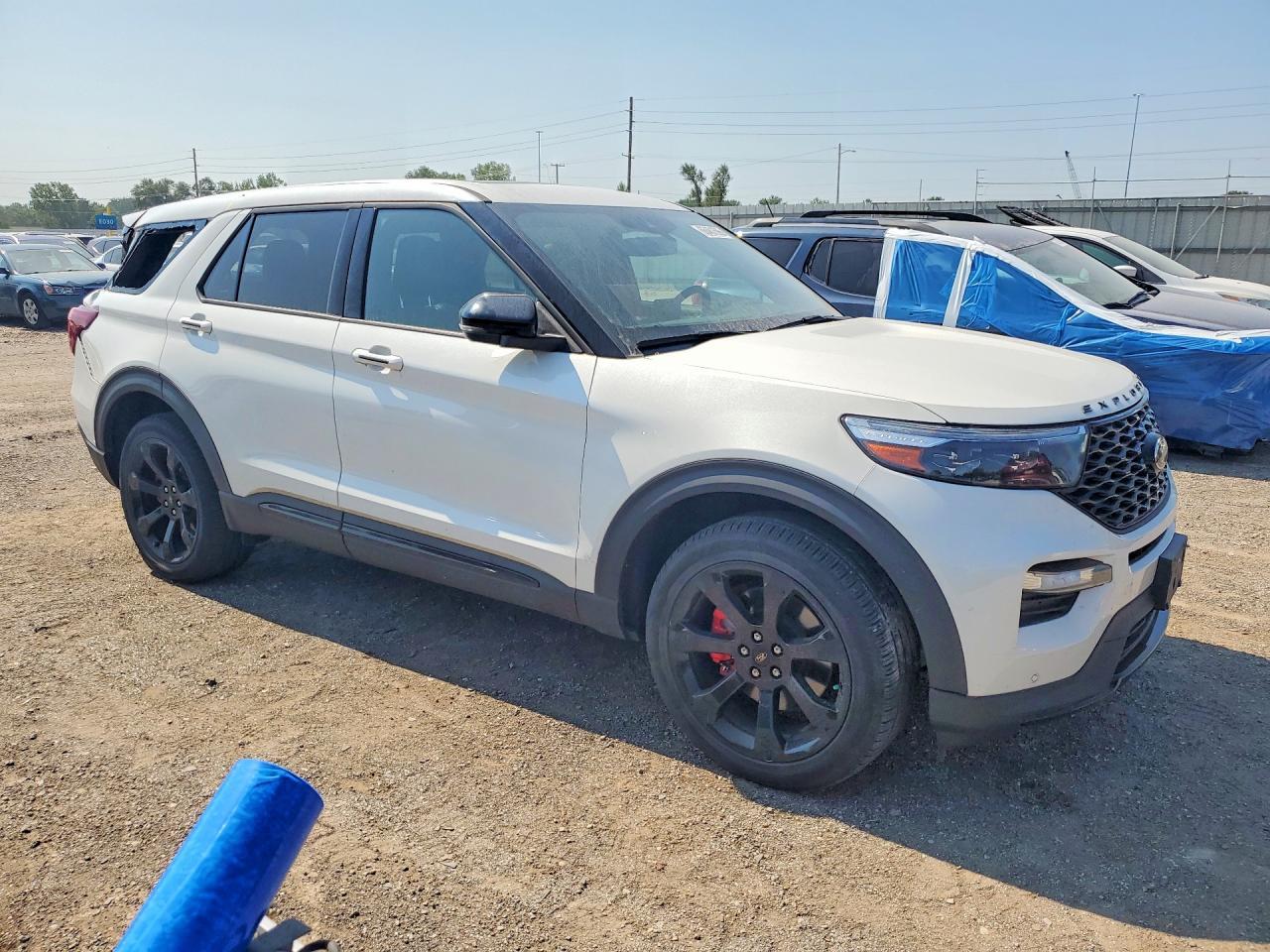 2022 Ford Explorer St - Image 4
