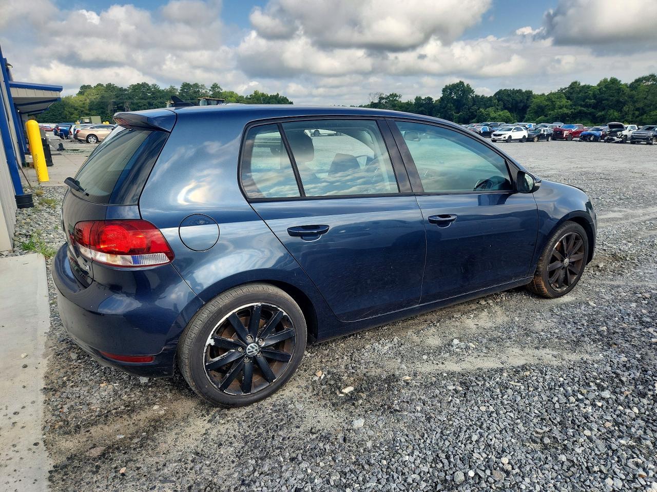2011 Volkswagen Golf Tdi - Image 3