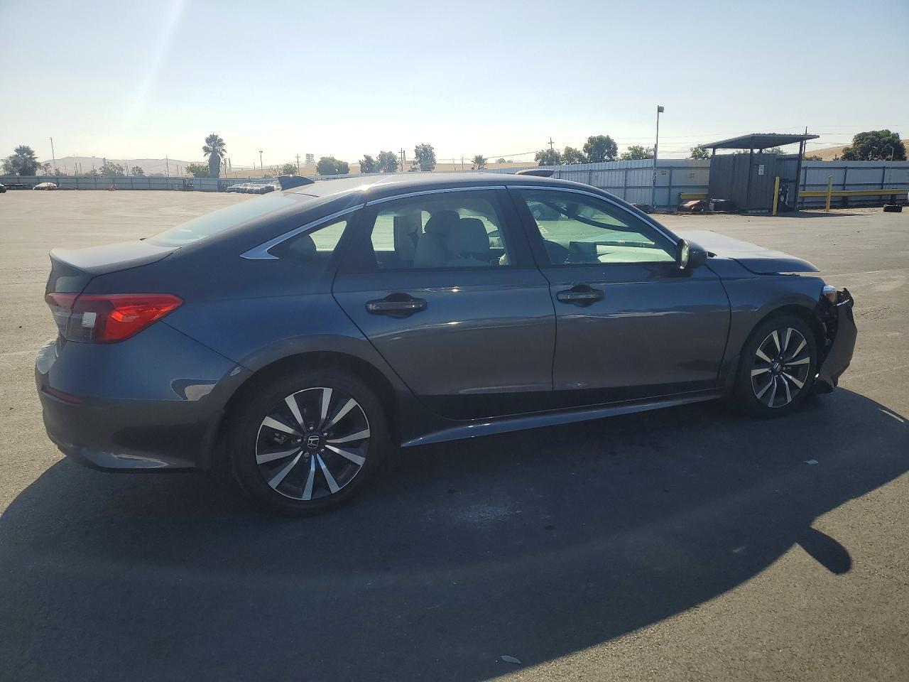 2023 Honda Civic Ex - Image 3