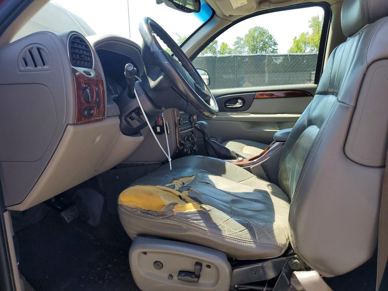 2003 GMC Envoy - Image 7
