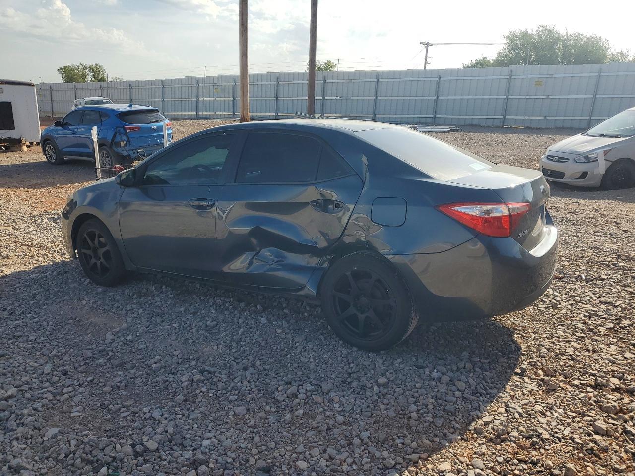 2015 Toyota Corolla Le - Фото 2