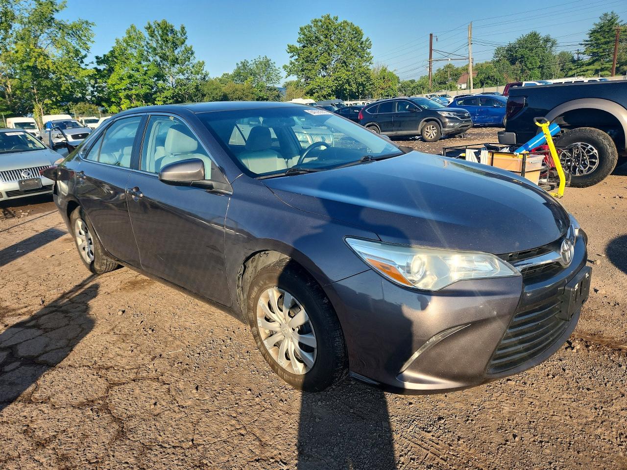 2016 Toyota Camry Le - Фото 4