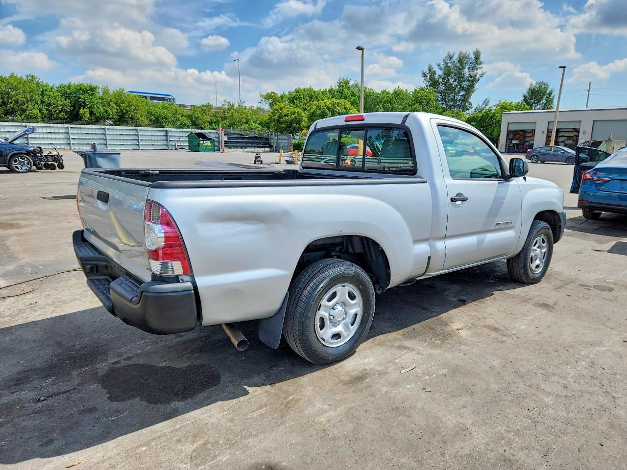 2010 Toyota Tacoma Base - Фото 3