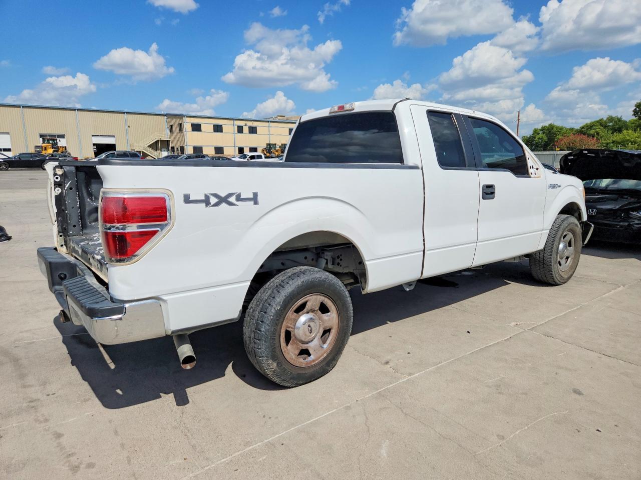 2014 Ford F150 Super Cab - Фото 3