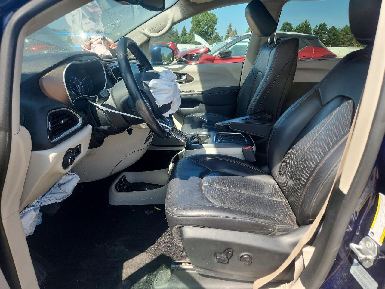 2017 Chrysler Pacifica Touring L Plus - Image 7
