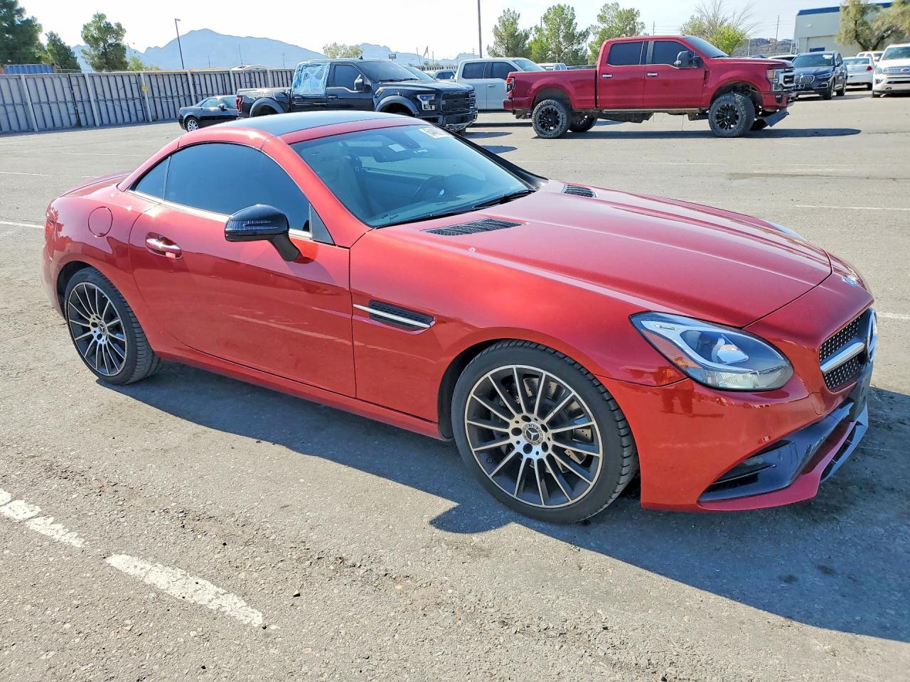 2018 Mercedes-Benz Slc 300 - Фото 4