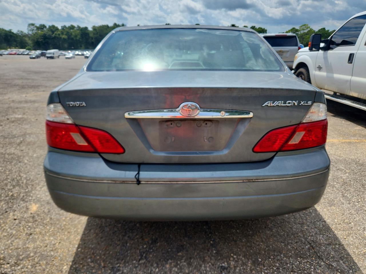 2004 Toyota Avalon Xls - Image 6
