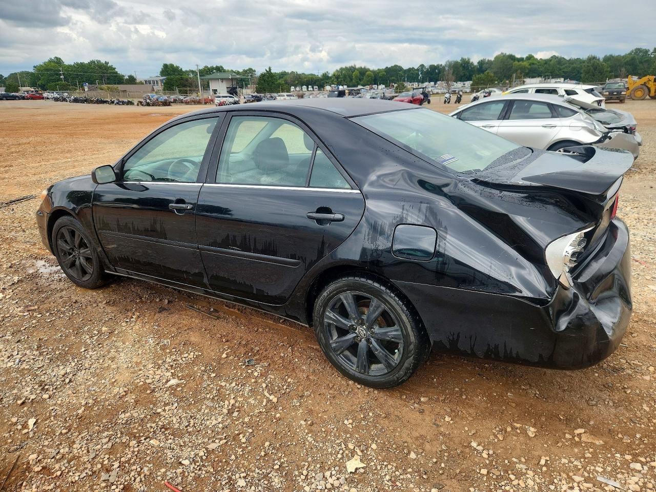 2003 Toyota Camry Le - Image 2