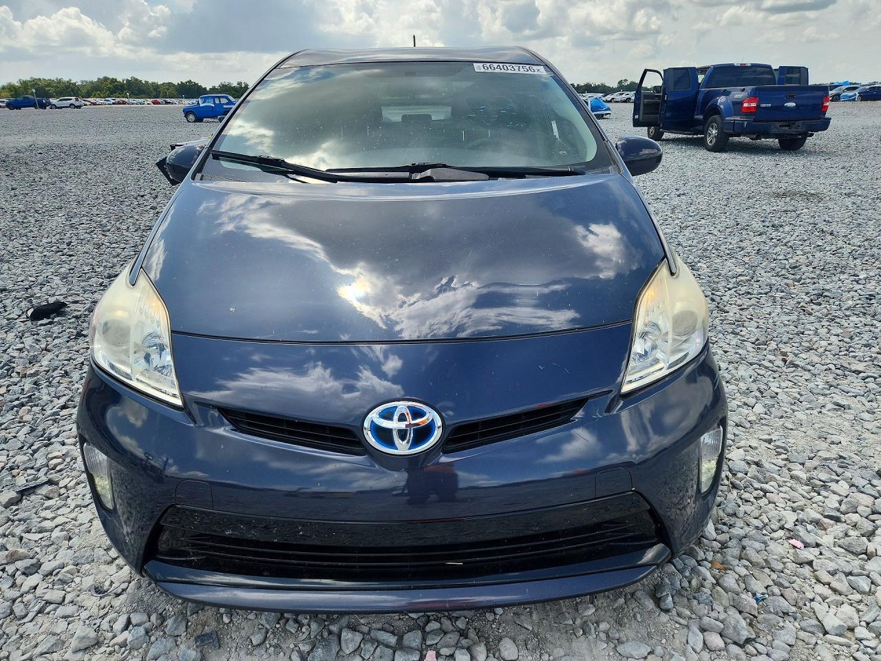 2014 Toyota Prius Two - Фото 5