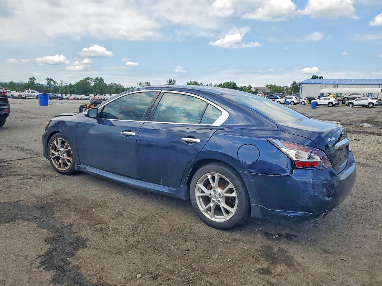2013 Nissan Maxima 3.5 S - Фото 2