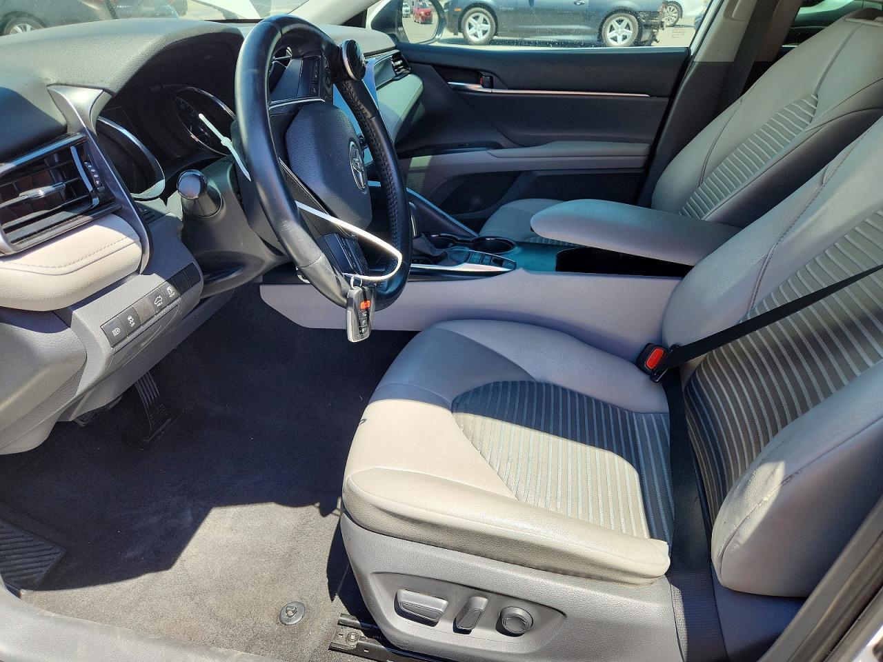 2020 Toyota Camry Se - Image 7