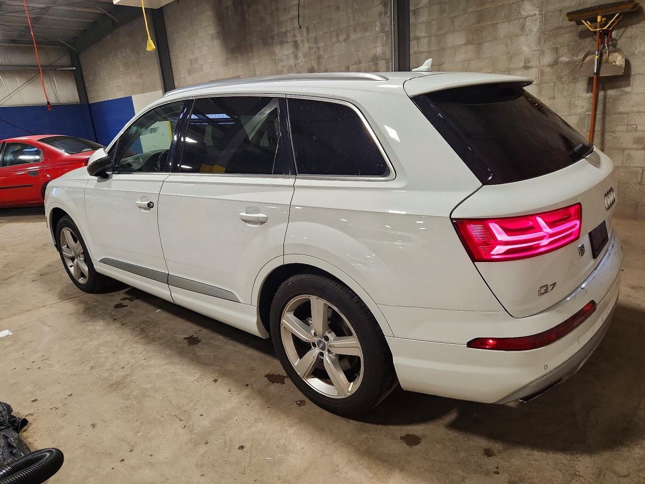 2018 Audi Q7 Premium Plus - Фото 2