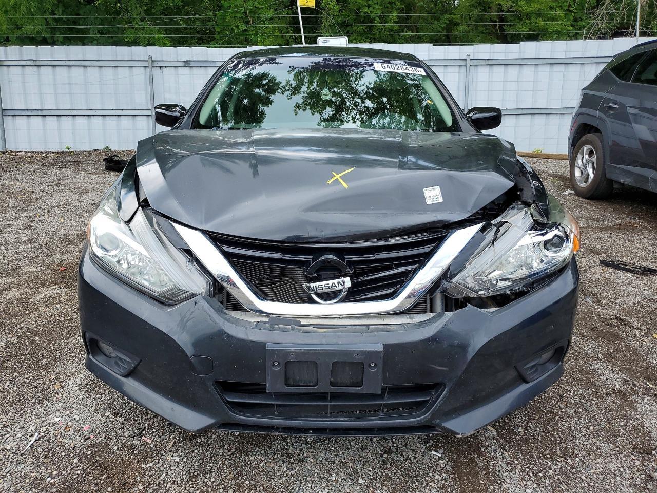 2016 Nissan Altima 2.5 - Image 5