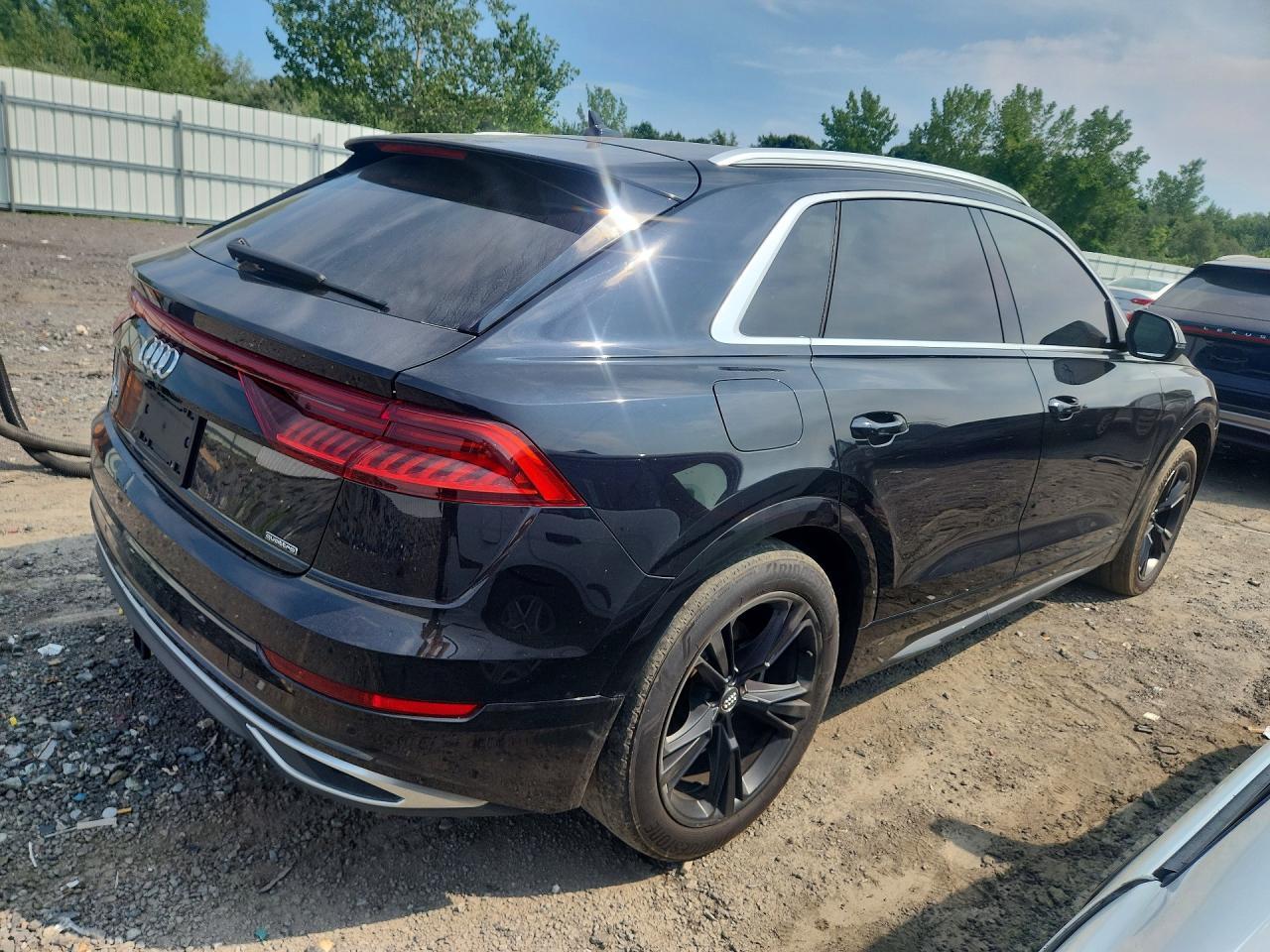 2019 Audi Q8 Premium - Image 3