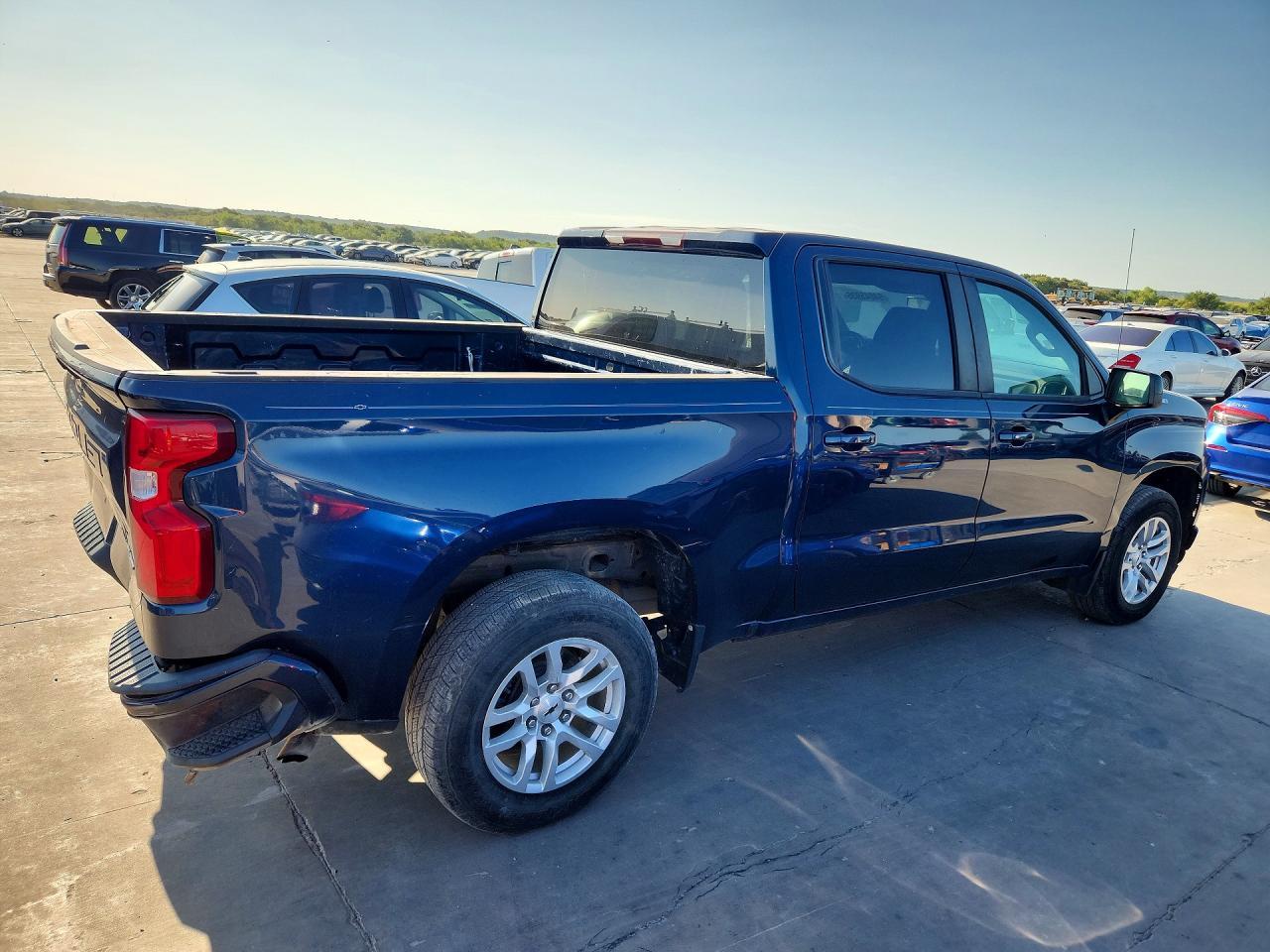2022 Chevrolet Silverado Ltd C1500 Rst - Image 3