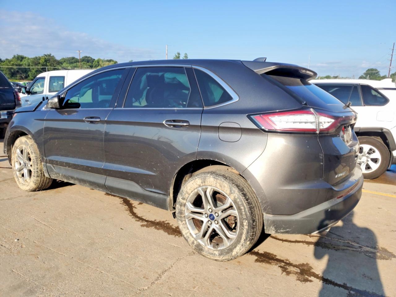 2017 Ford Edge Titanium - Image 2