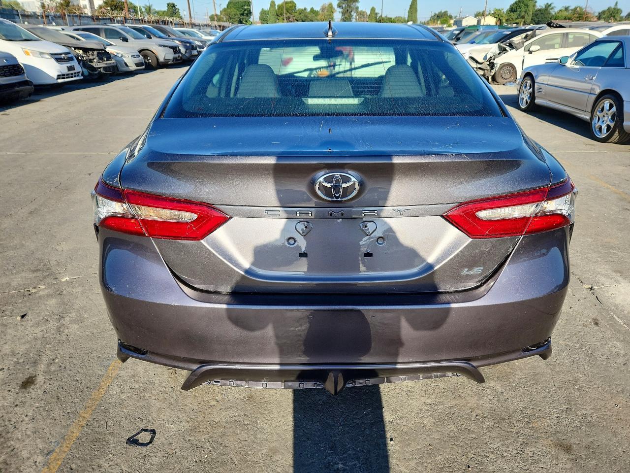 2019 Toyota Camry Le - Фото 6