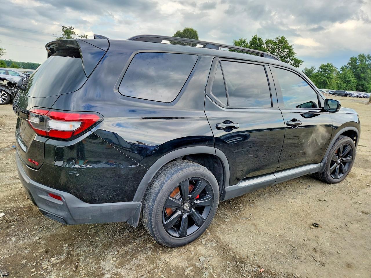 2024 Honda Pilot Elite - Image 3