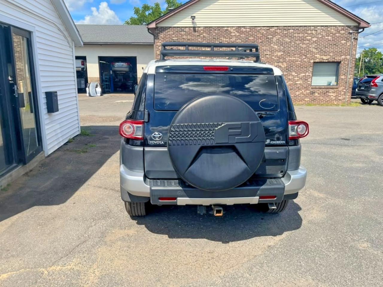 2014 Toyota Fj Cruiser Base - Image 7