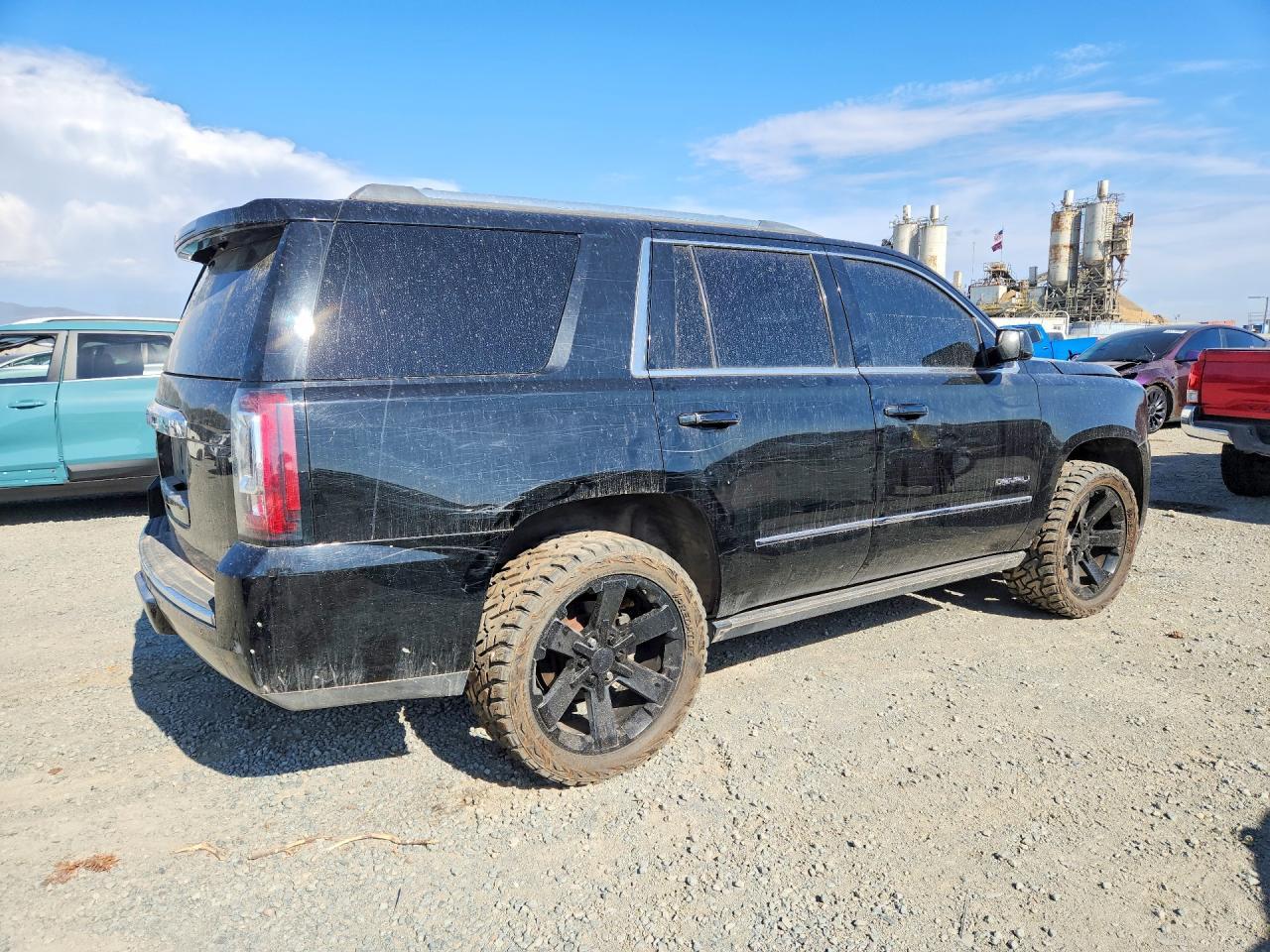 2018 GMC Yukon Denali - Image 3