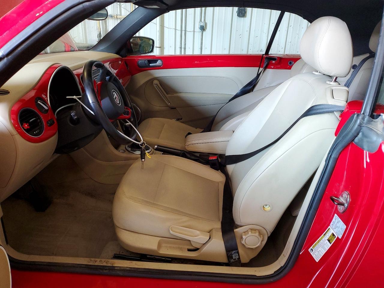2014 Volkswagen Beetle - Фото 7