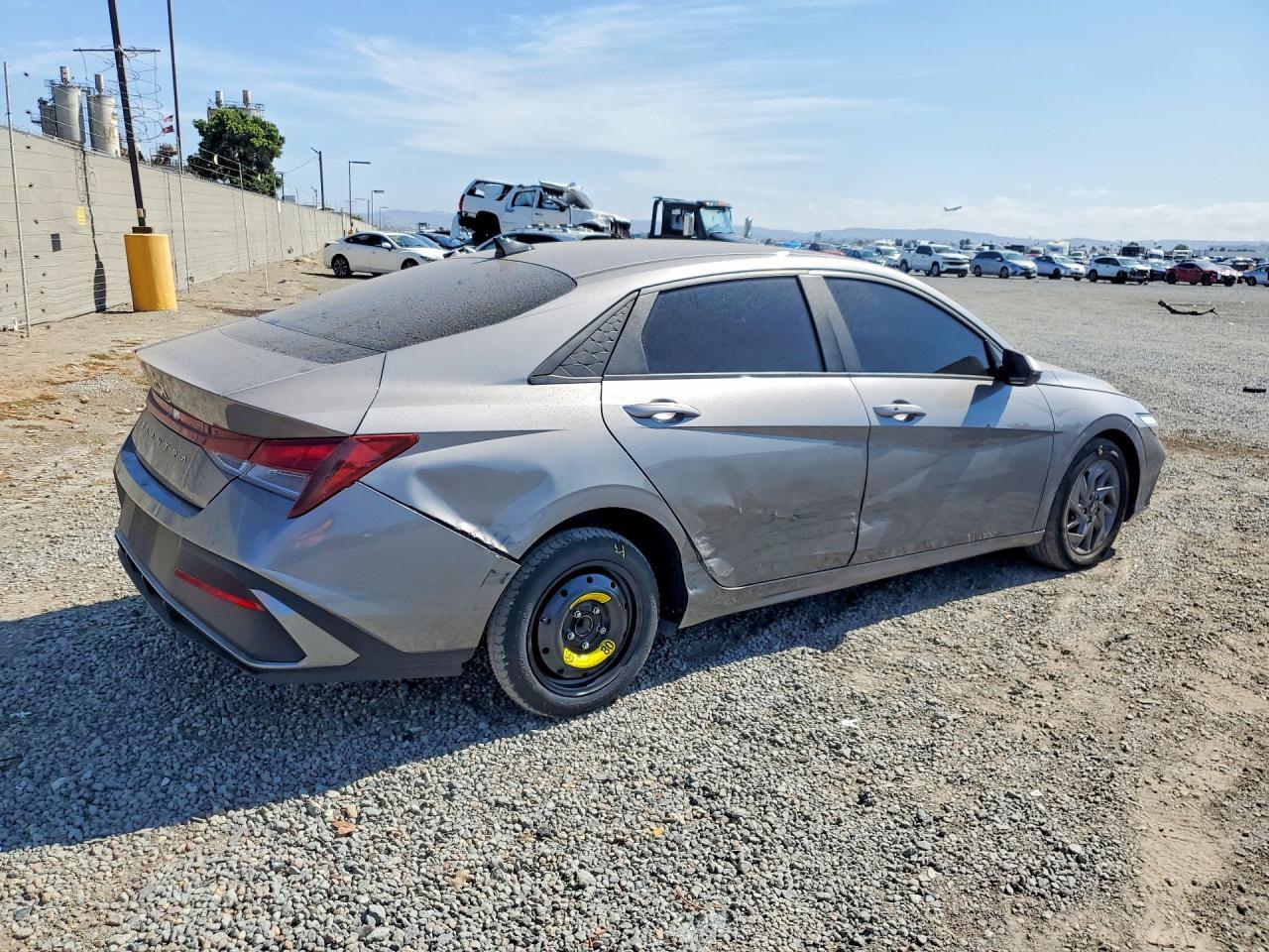 2024 Hyundai Elantra Sel - Фото 3