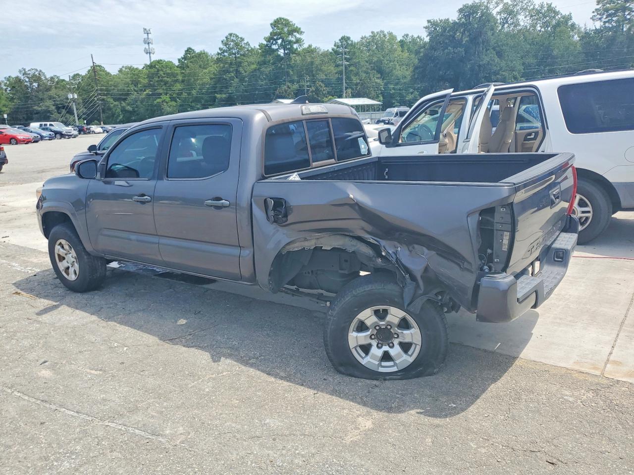 2018 Toyota Tacoma Sr - Фото 2