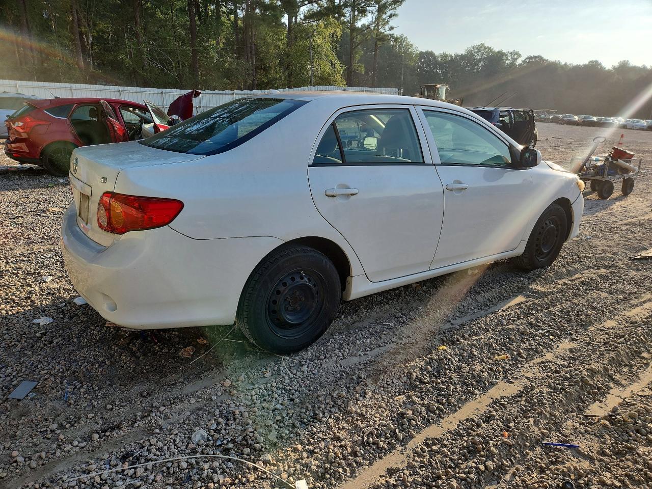 2010 Toyota Corolla Le - Image 3