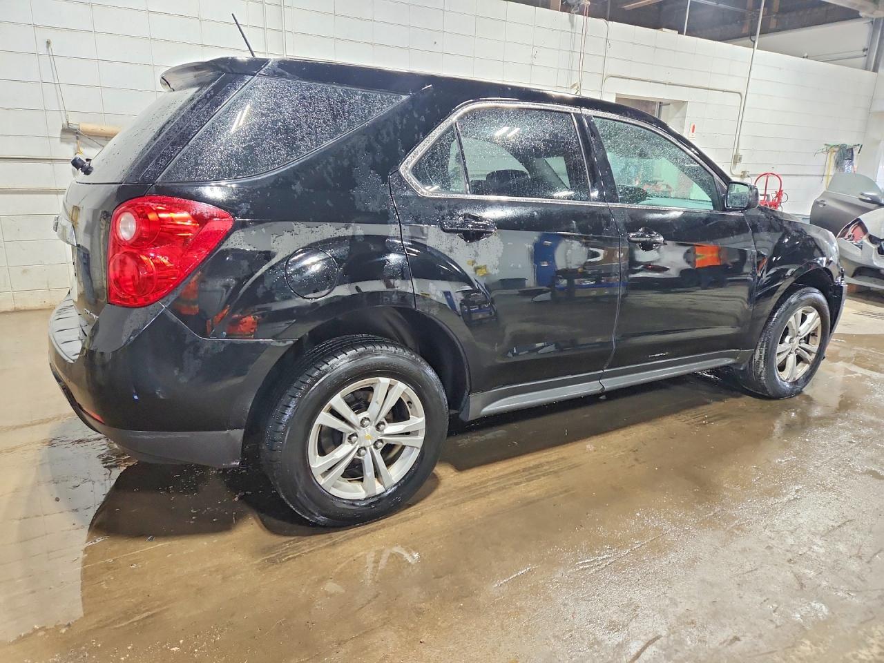 2015 Chevrolet Equinox Ls - Image 3