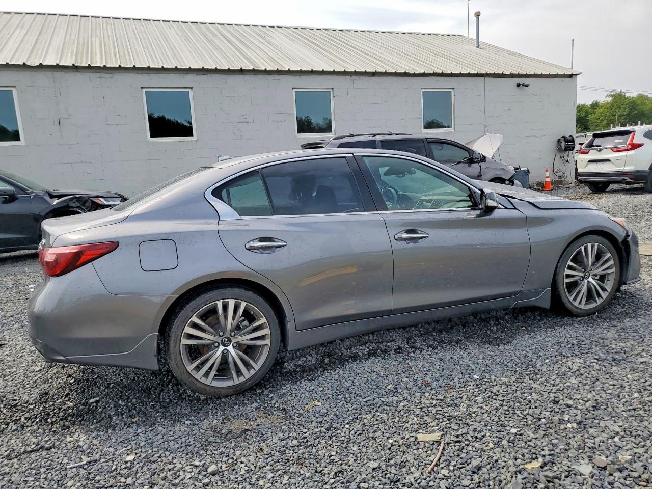 2022 Infiniti Q50 Sensory - Image 3