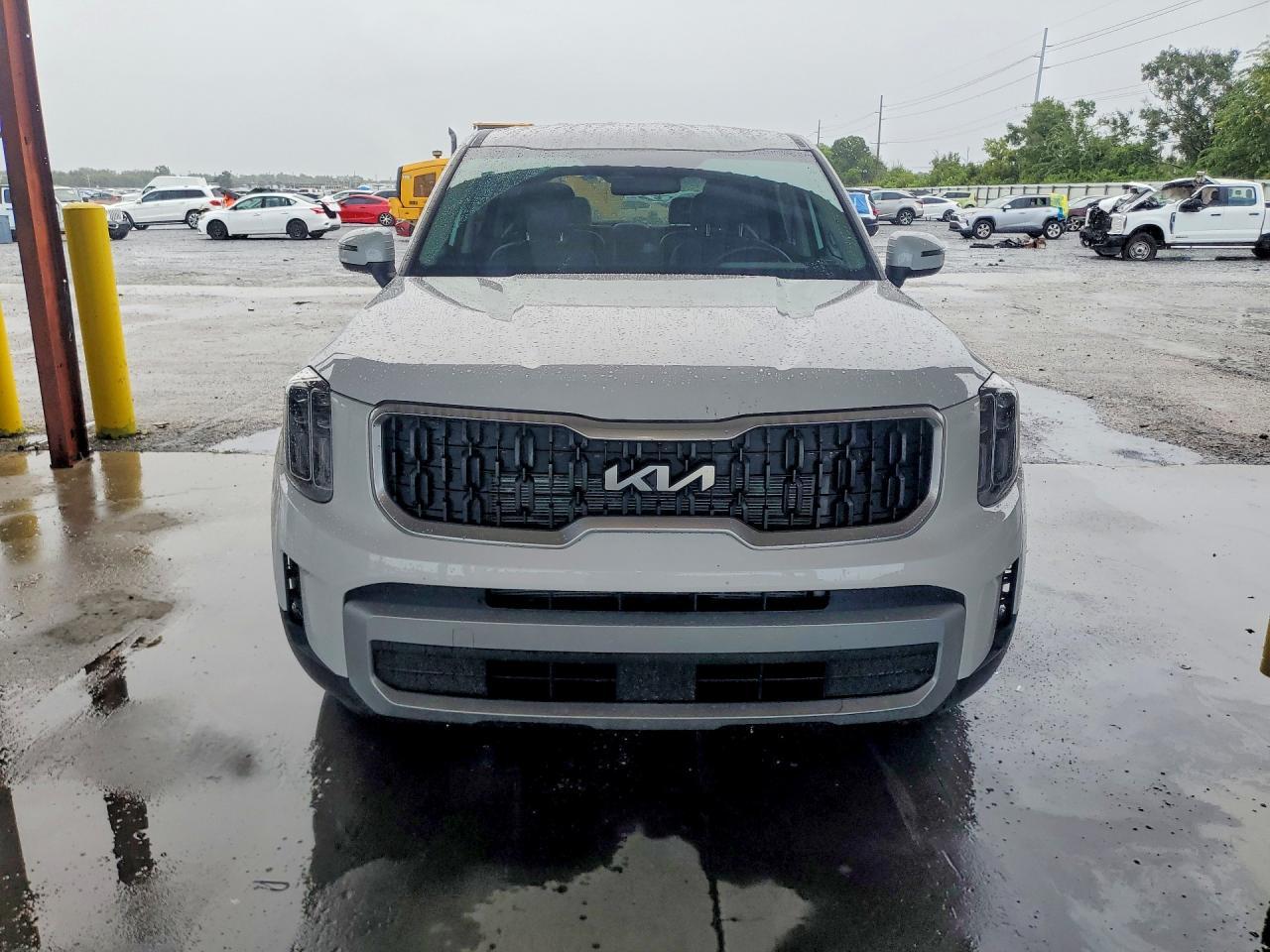 2024 Kia Telluride Lx - Image 5