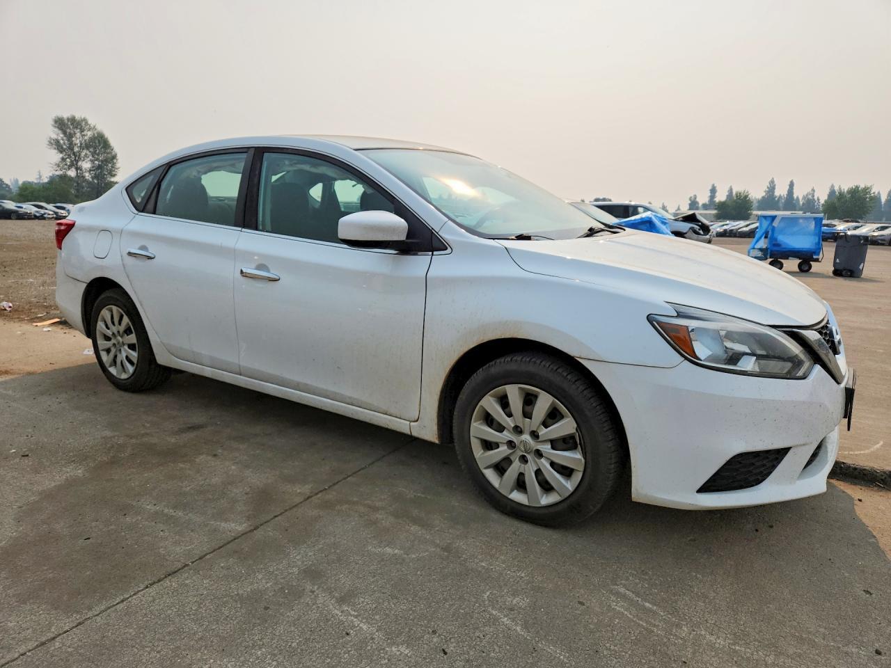 2017 Nissan Sentra S - Фото 4