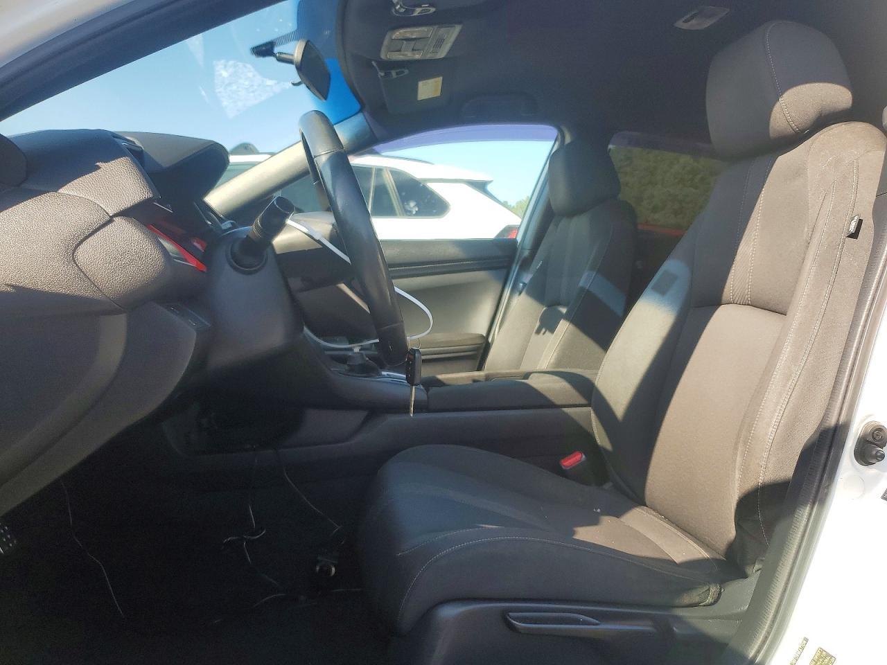 2018 Honda Civic Sport - Image 7